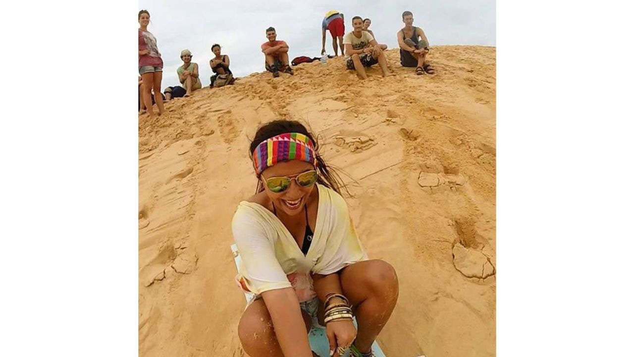 Cặp đôi cùng nhau lập kế hoạch đám cưới