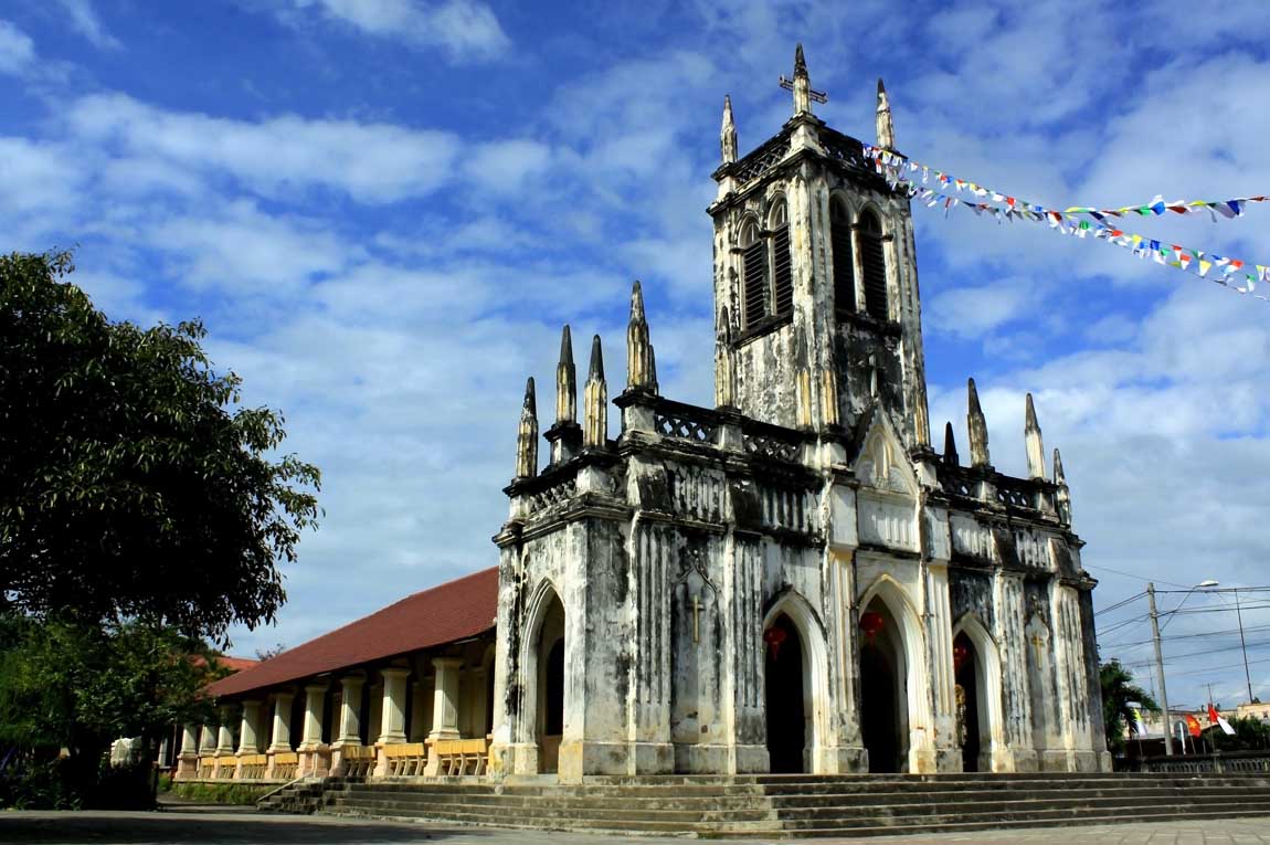 Nhà thờ Cổ Hà Dừa ở Khánh Hòa
