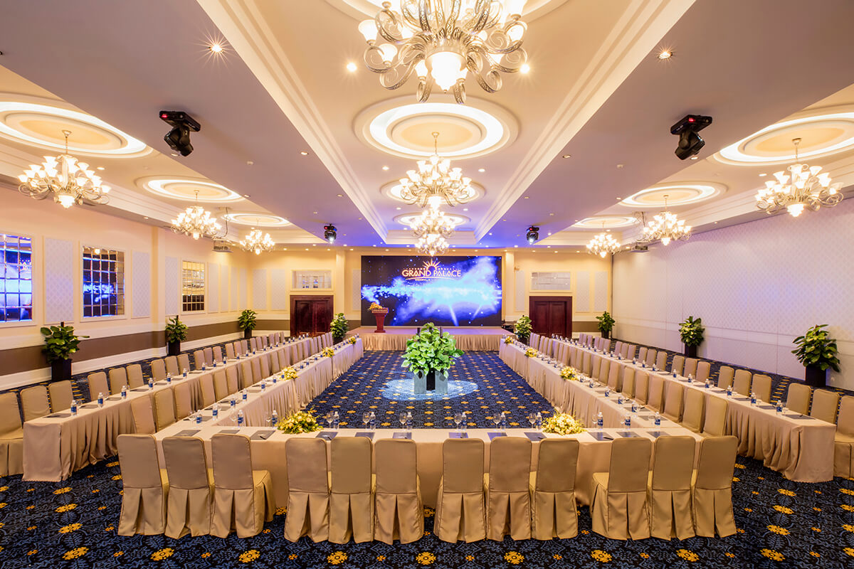 thiết kế nhà hàng tiệc cưới đẹp Pendecor