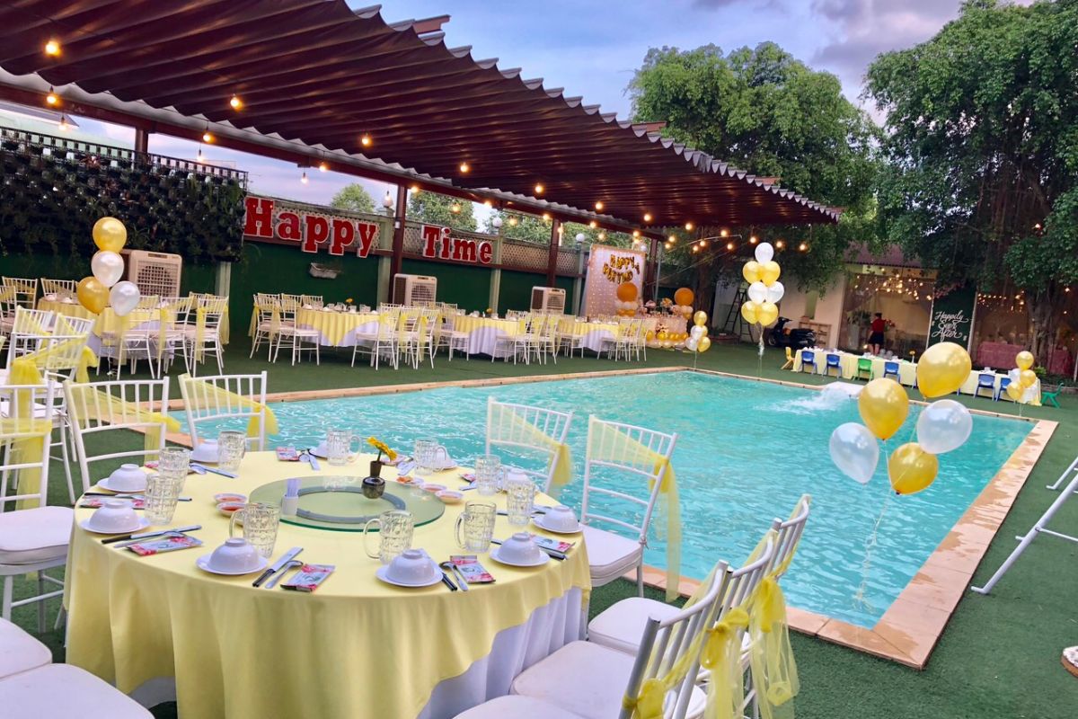 Happy Time là trung tâm hội nghị tiệc với vị trí thuận lợi ngay trung tâm thành phố
