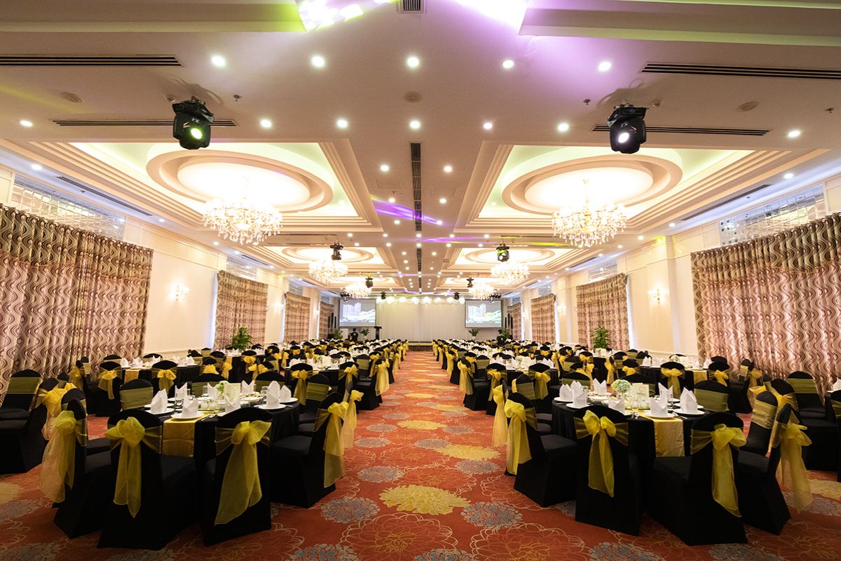 Grand Square là một trong những trung tâm hội nghị tiệc cưới cao cấp tại Thủ Dầu Một
