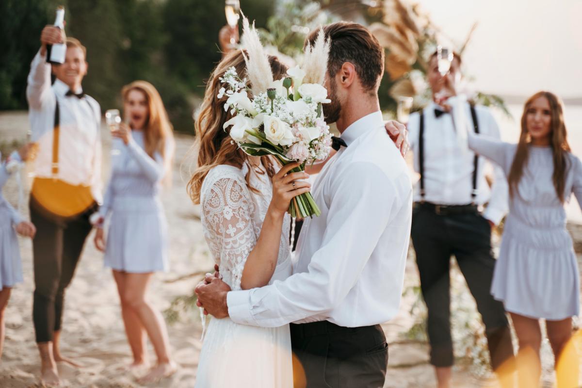 Chọn ngày cưới phù hợp mở đầu hành trình hôn nhân trọn vẹn và hạnh phúc