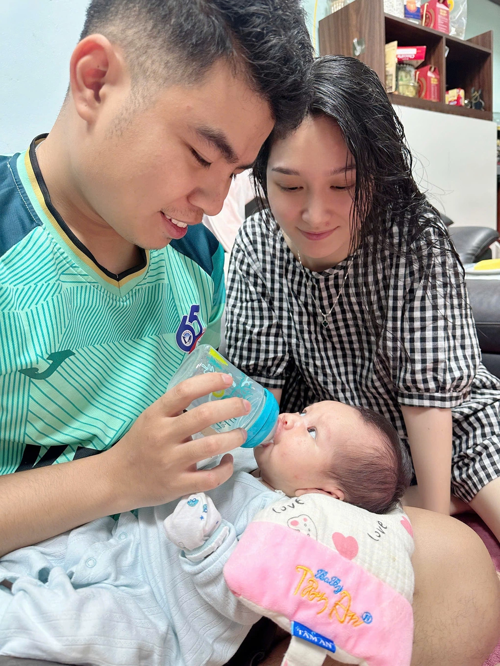 Anh Thanh và bốn con tháng 6/2026