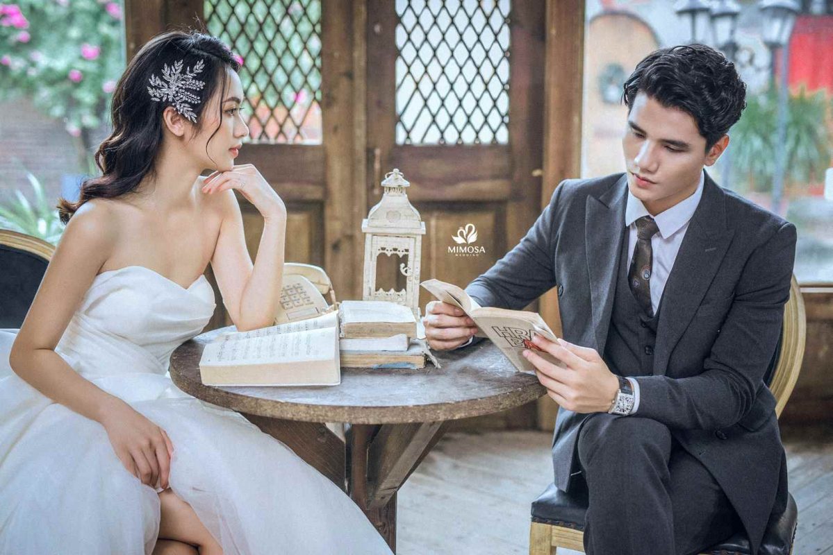 Chụp ảnh cưới ở đâu đẹp tại Hà Nội với đa dạng bối cảnh từ phố cổ đến phim trường