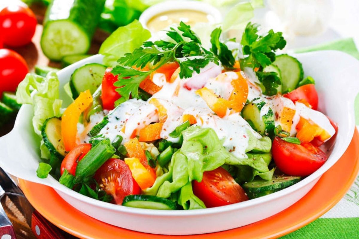 Salad hoa quả tươi mát