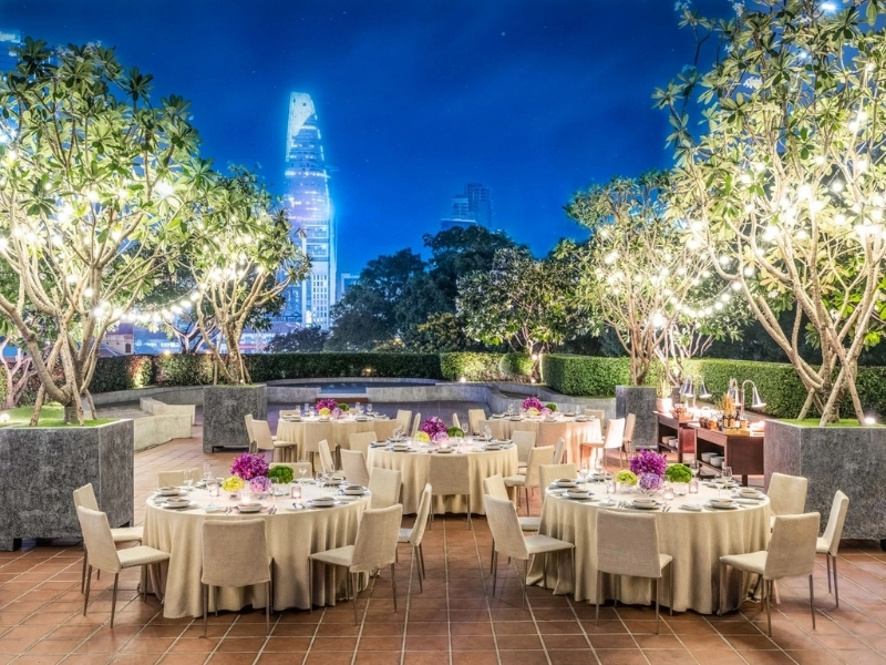 New World Saigon rooftop wedding