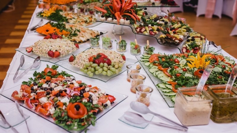 Món chính trong thực đơn cưới