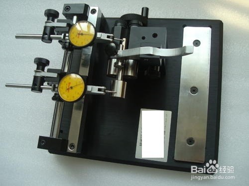 Phương pháp đo bằng máy chiếu tia quang học laser