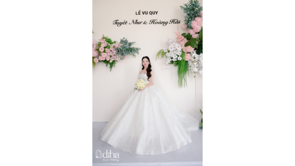 Khu photobooth trong tiệc cưới sân vườn tại Bình Dương