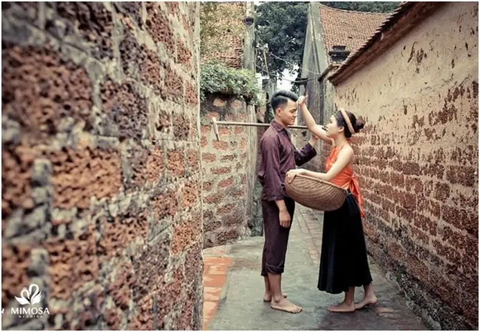 Đường Làng Ngõ Xóm Quanh Khu Làng Cổ