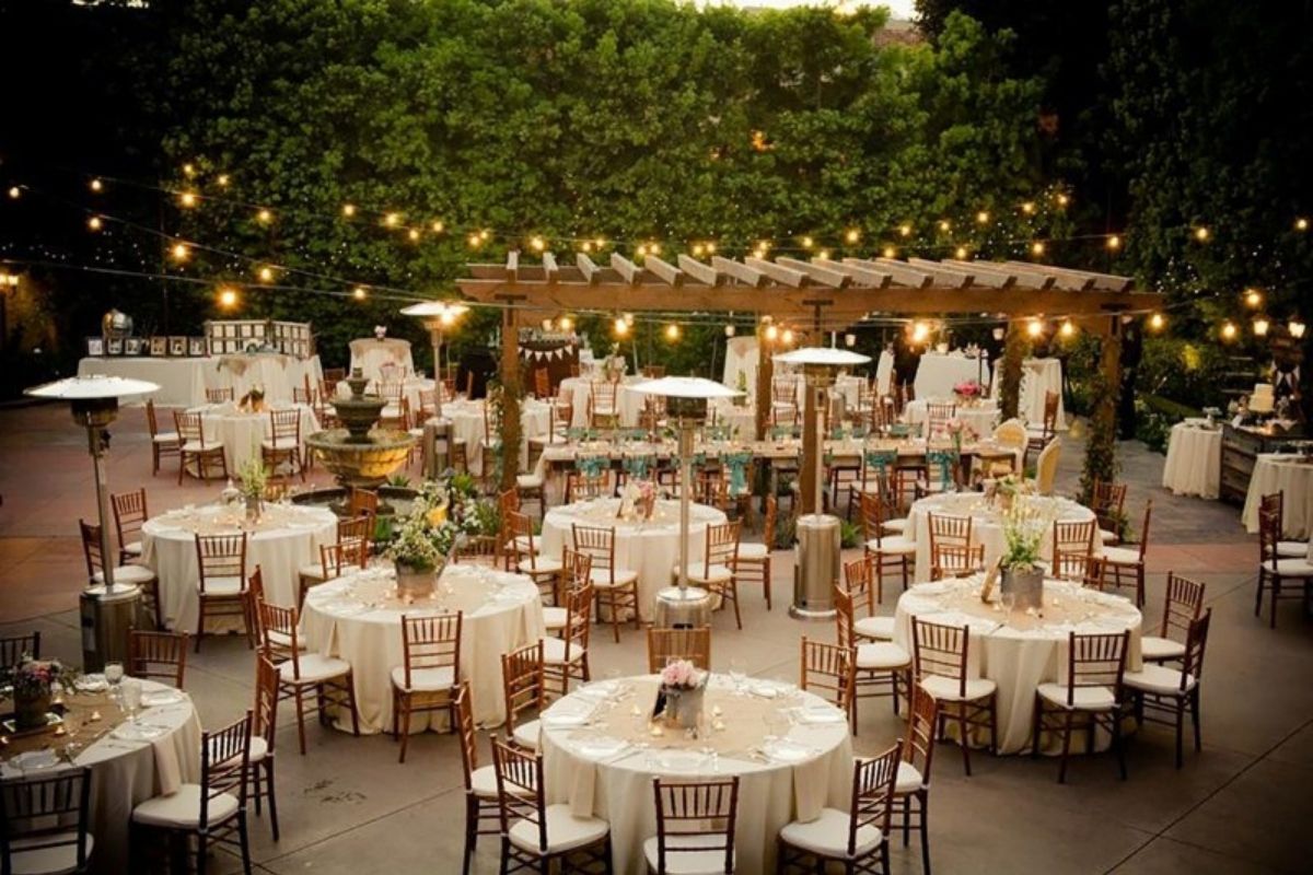 Ý tưởng trang trí tiệc cưới phong cách Vintage Garden Party