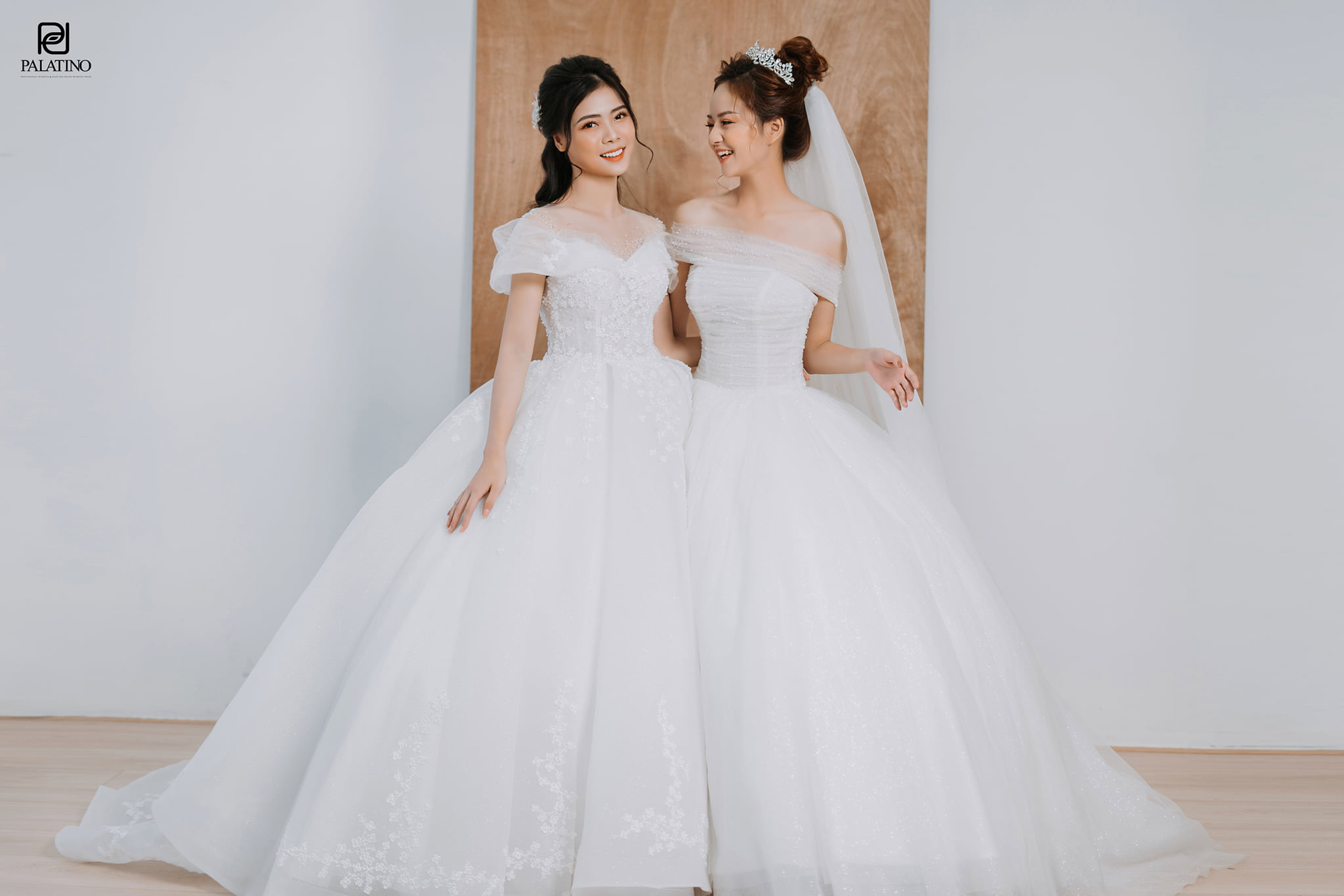 Váy cưới chữ A