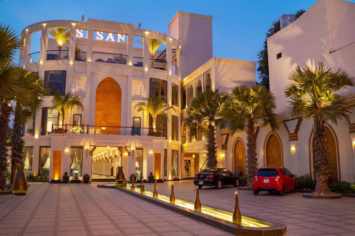 Sesan là nhà hàng tiệc cưới kết hợp giữa yếu tố hiện đại và truyền thống