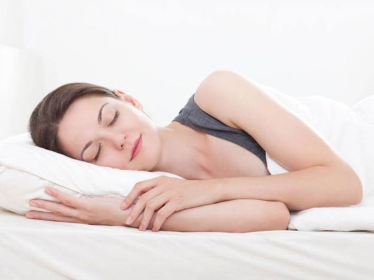 Alt: Mắt má môi hài hòa