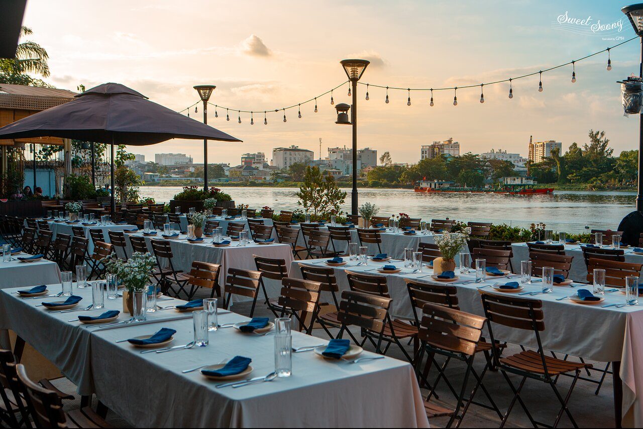 Sweet Soong Restaurant gây ấn tượng mạnh với thiết kế hoài cổ thân mật