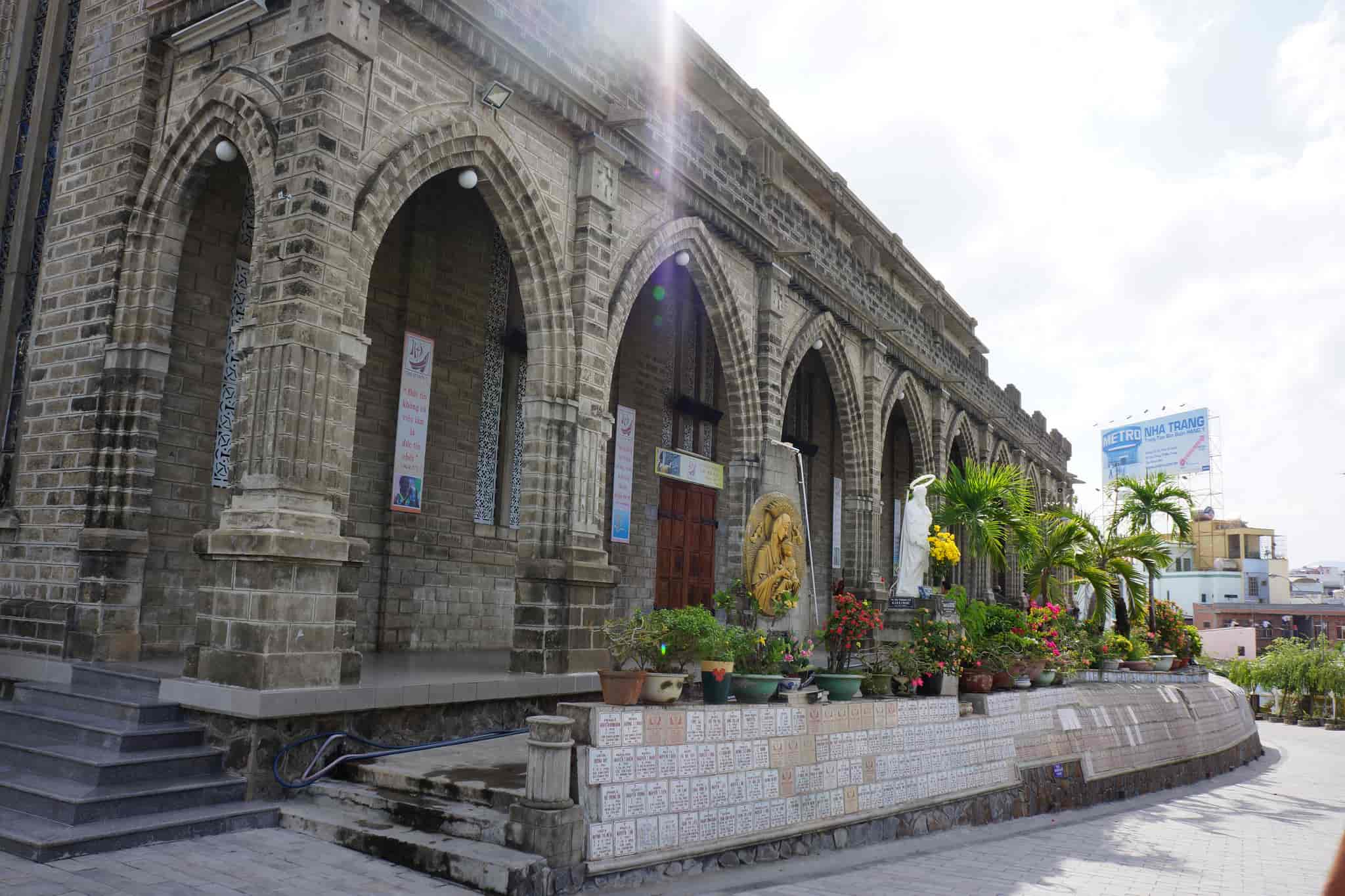Nhà thờ Đá Nha Trang