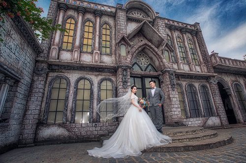 Chụp ảnh cưới ngoại cảnh giá rẻ tại TPHCM
