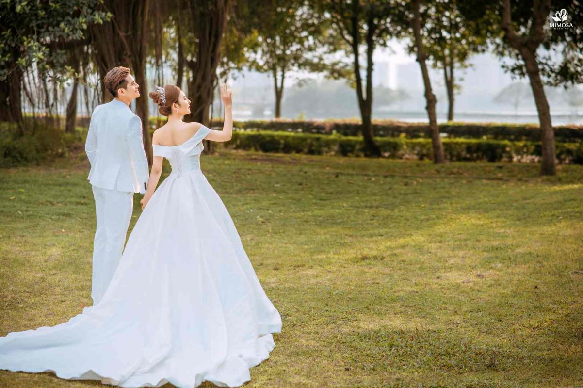Phim trường chụp ảnh cưới với nhiều bối cảnh được dựng sẵn tại Hà Nội