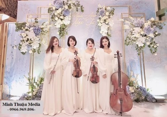 Trang trí và nhạc sống cho đám cưới