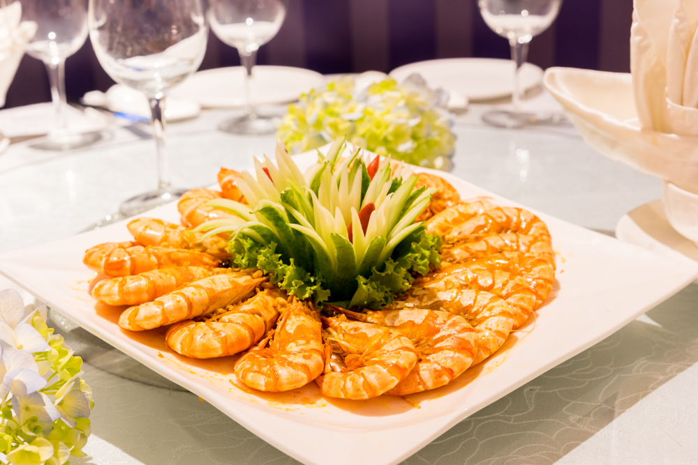 Thực đơn nhà hàng tiệc cưới đẹp 3