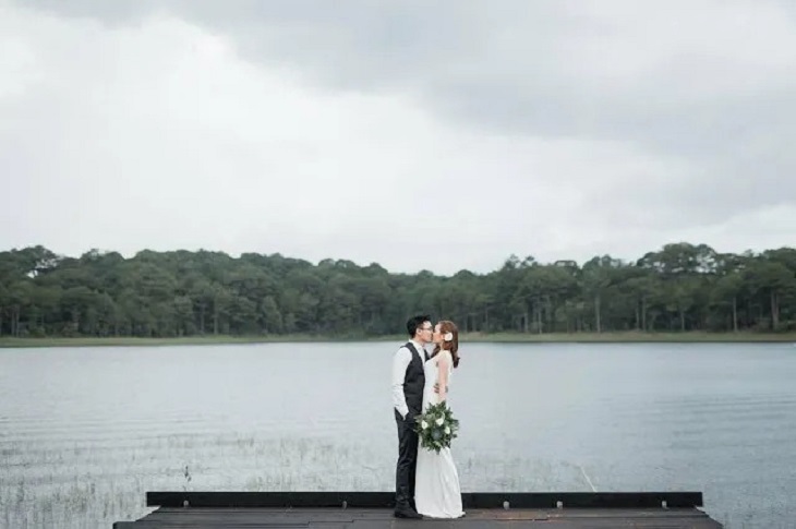 Cầu gỗ "huyền thoại" tại hồ Tuyền Lâm