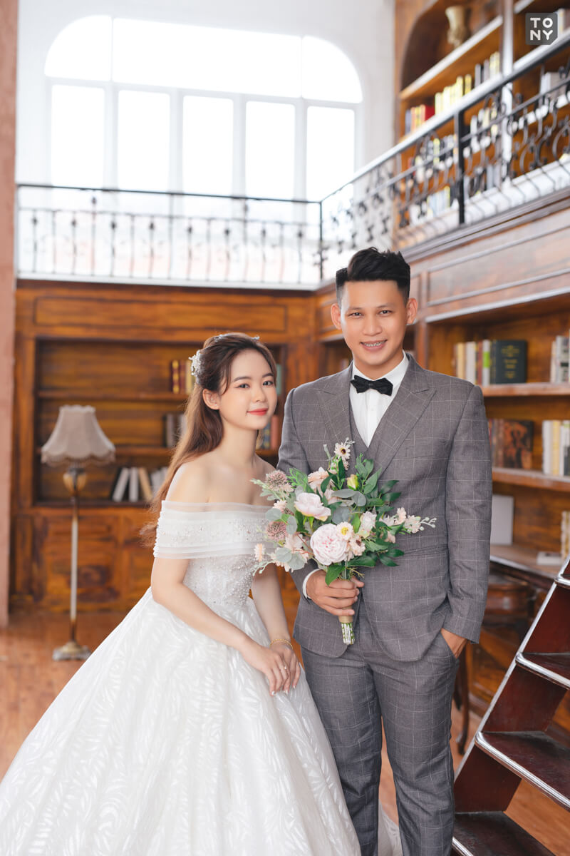 Chất liệu in ảnh cổng cưới hiện đại và sang trọng