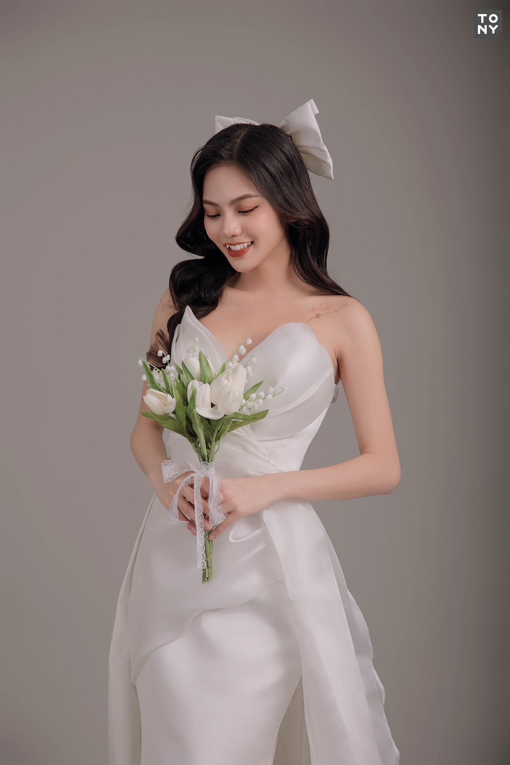 Vì sao nên làm hợp đồng cưới
