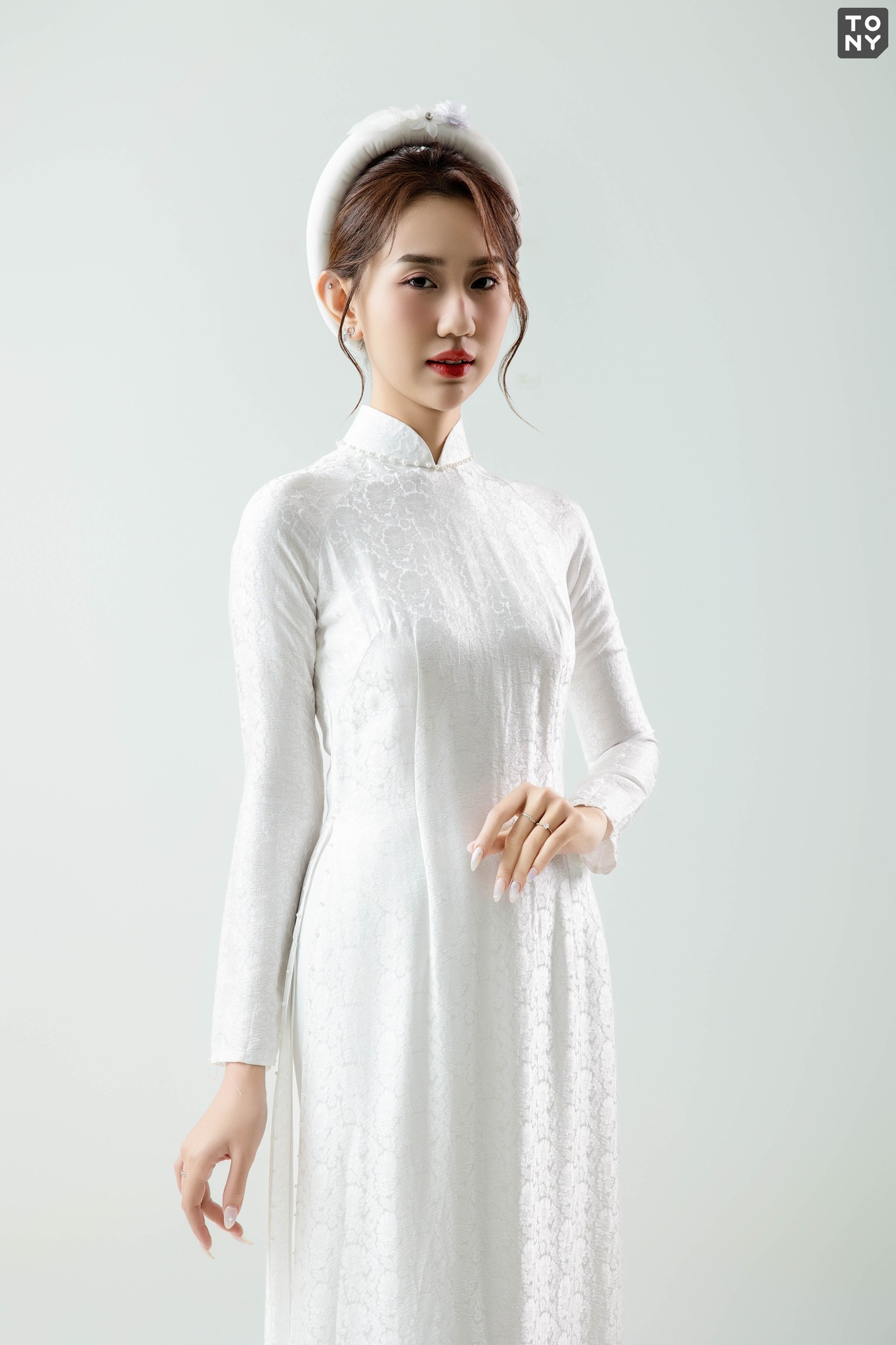 Áo dài cưới gấm trơn