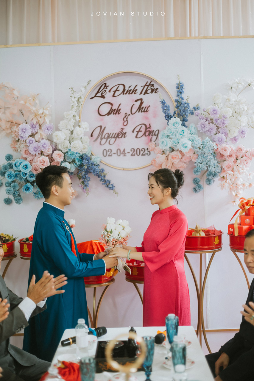 Cô dâu chú rể ra mắt hai bên gia đình