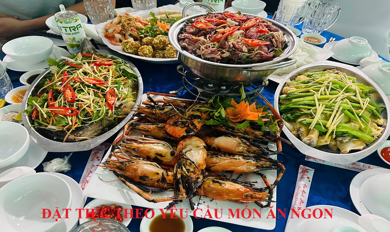 Cách chọn món ăn tươi ngon và trình bày đẹp mắt cho tiệc cưới