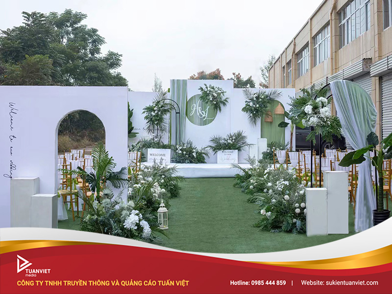 Backdrop đám cưới ngoài trời đồng bộ concept