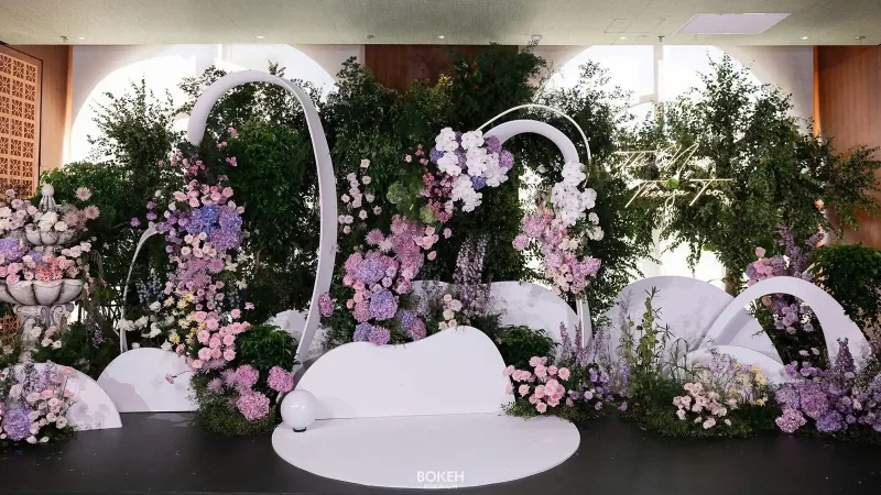 Không gian trang trí tiệc cưới sang trọng tại khách sạn Lotte L7