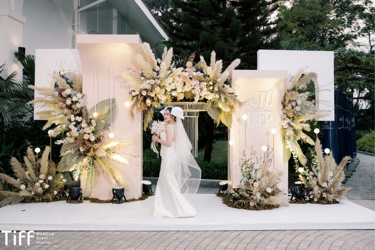 Backdrop chụp hình từ cỏ lau
