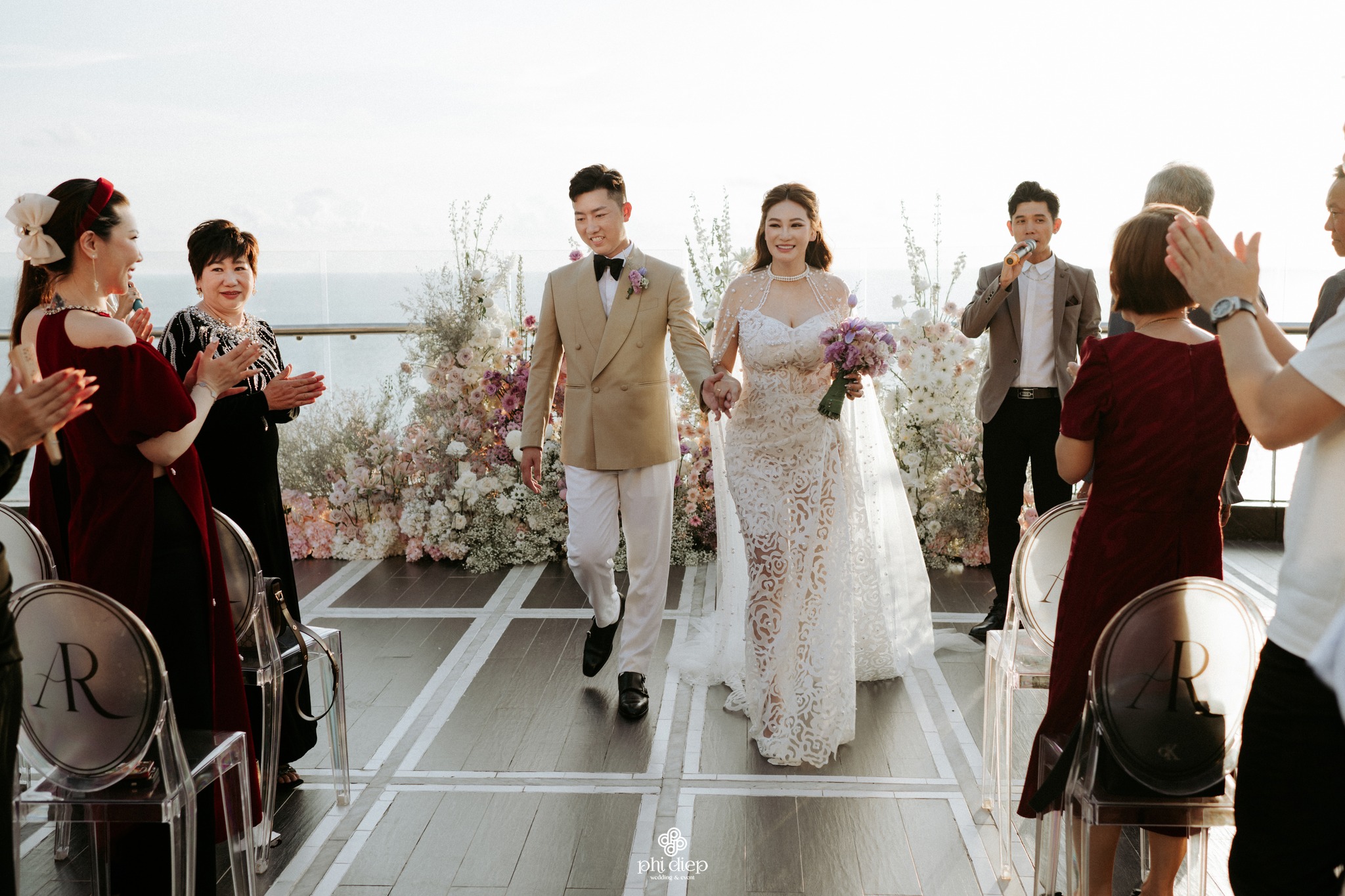 Tiệc cưới bãi biển tại JW Marriott Phu Quoc Emerald Bay