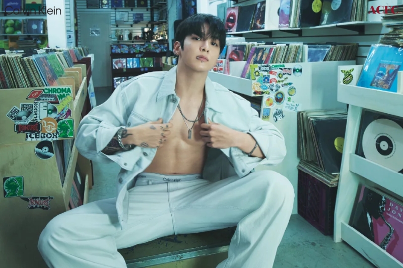 BST Áo Khoác Calvin Klein: Nét Tối Giản Nam Tính Mùa Gió Lạnh