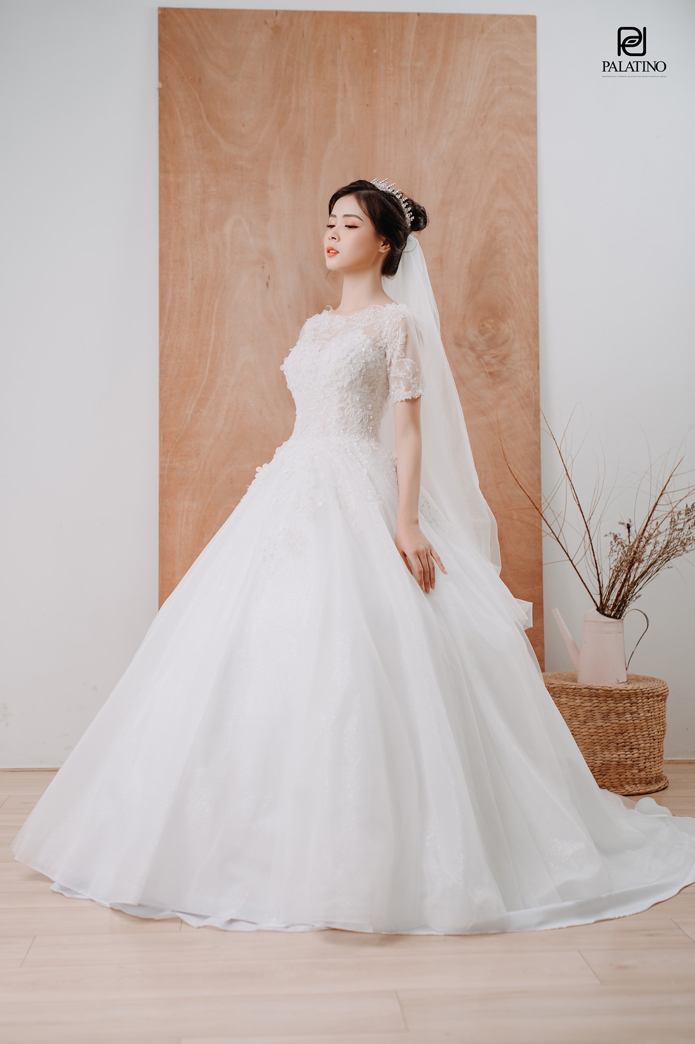 Váy cưới chữ A dáng dài