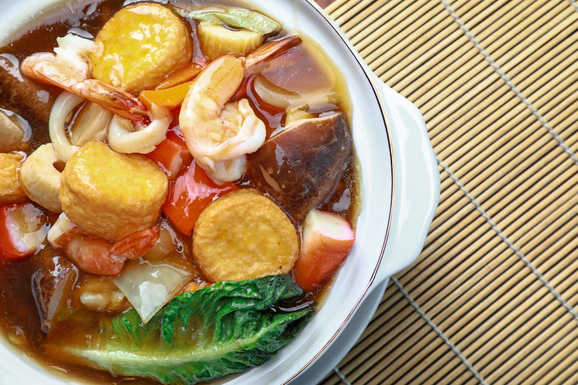Lẩu hải sản – Lựa chọn đặc biệt trong các set menu tiệc cưới Capella Gallery Hall