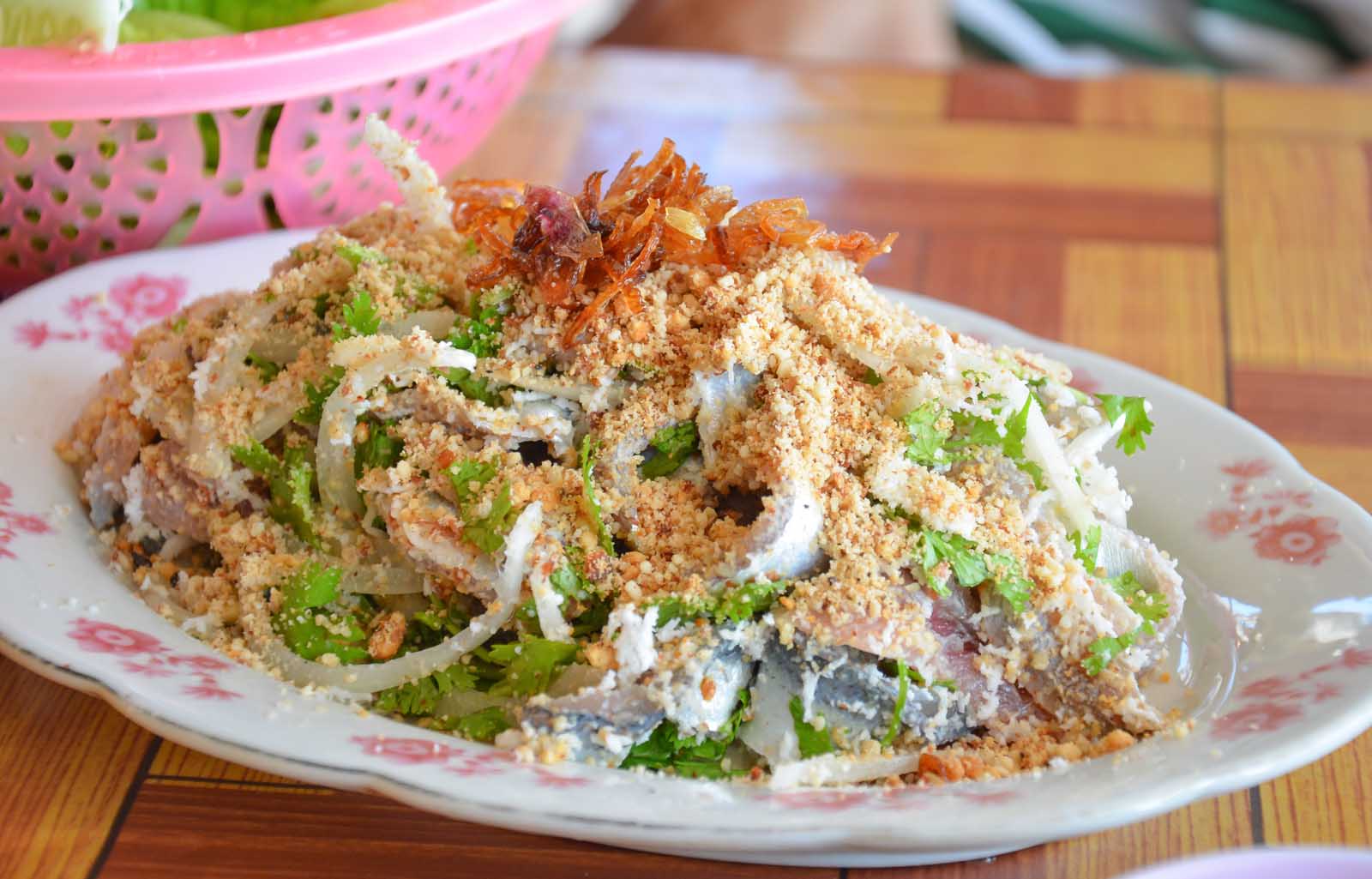 Gỏi cá mai