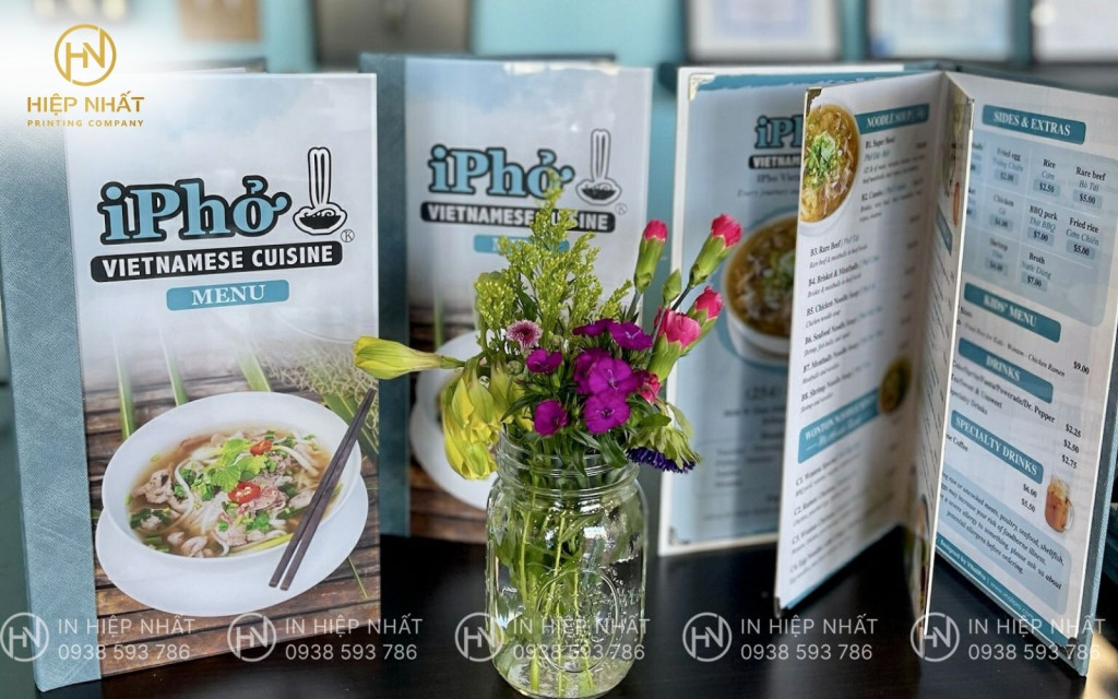 Mẫu menu tiệc cưới theo phong cách tối giản và tinh tế