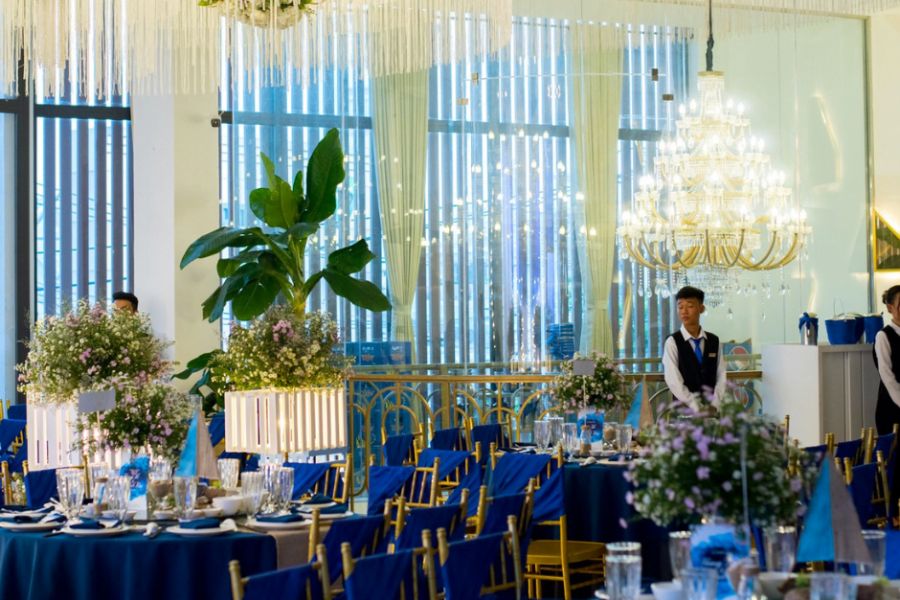 Aqua Palace đã được biết đến với cái tên "đám cưới xanh"