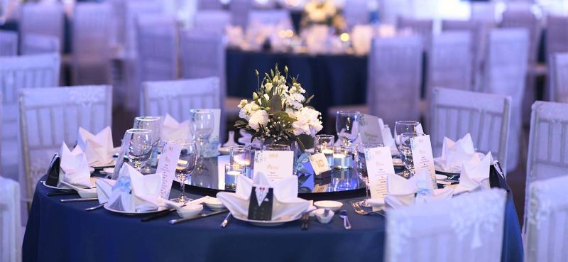 Decor trang trí phù hợp với từng không gian tiệc