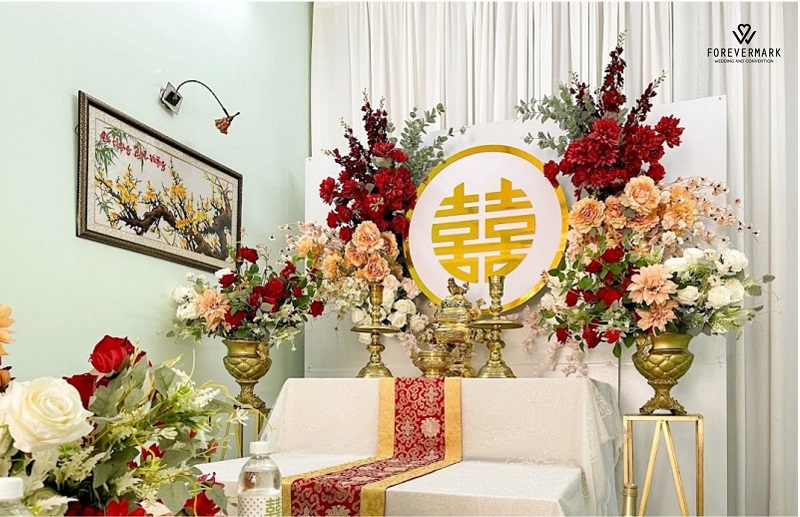Mẫu trang trí bàn thờ gia tiên ngày cưới nhà trai