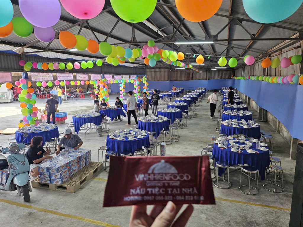 Tiệc đặt tại nhà