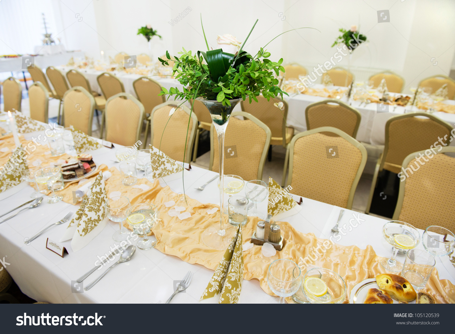 Các yếu tố chính của bàn gallery đám cưới