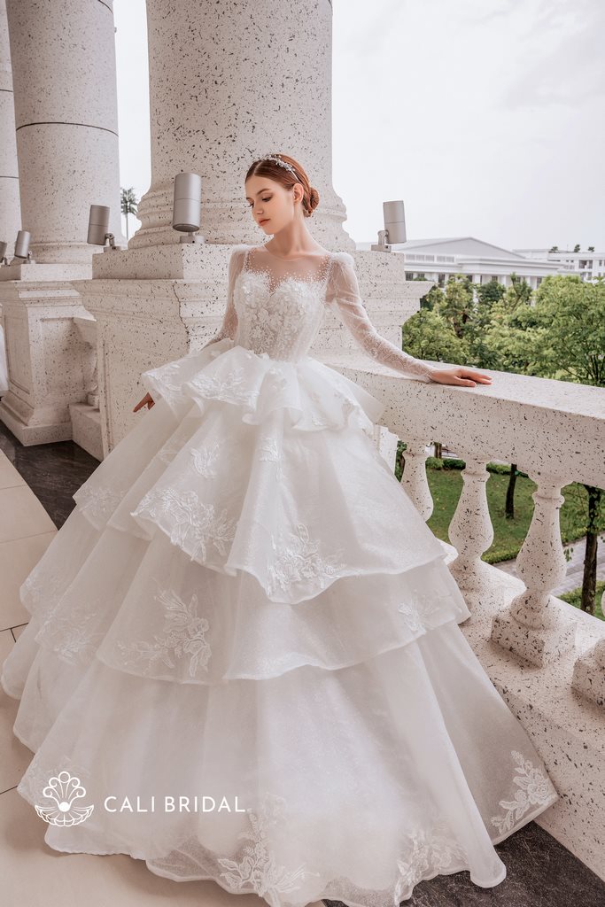 Váy cưới corset chiết eo