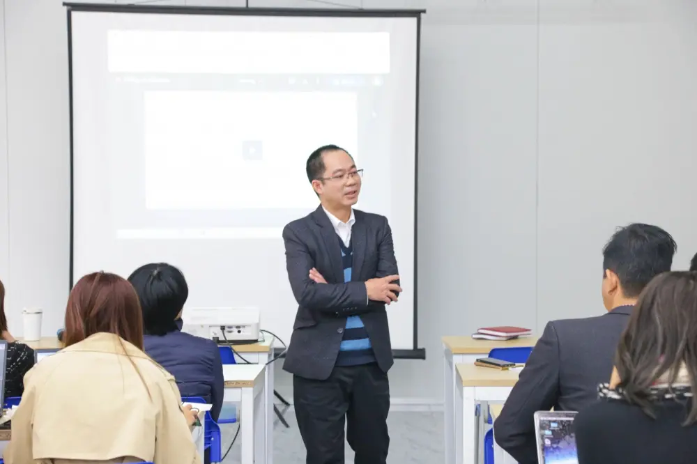 Triển khai số hóa cần bắt đầu từ quy trình, sau đó mới đến công cụ