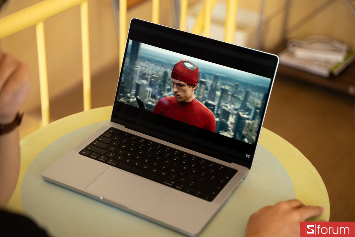 Màn hình Liquid Retina XDR MacBook Pro