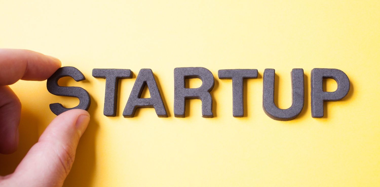 Biểu đồ phân bổ ngân sách theo giai đoạn phát triển startup công nghệ