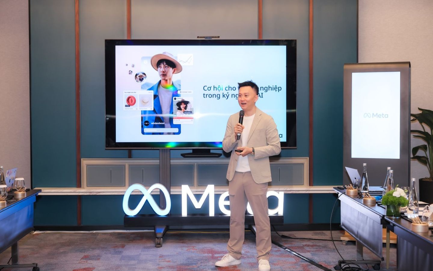 Meta AI Business Assistant giao diện