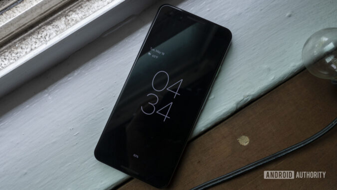 Màn hình LTPO với viền mỏng trên smartphone hiện đại